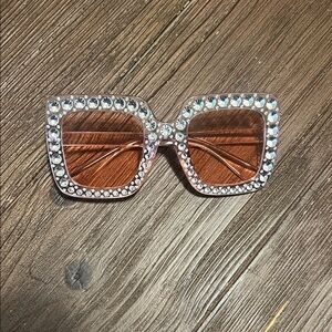 Crystal-Embellished Sunglasses - Pink